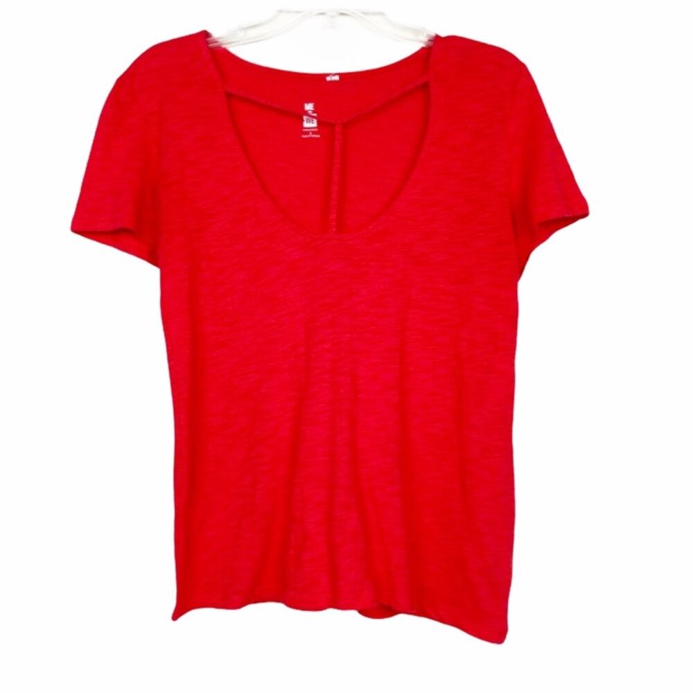 Me To We Red Short Sleeve Y Neck Shirt Sz S